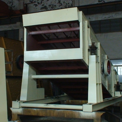 آلة غربلة الرمل بالاهتزاز منخفضة الضوضاء 140-520 طن / ساعة
