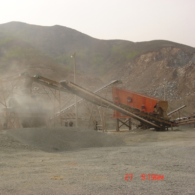 آلة فرز الحجر بالاهتزاز بالرمل 30-520m3 / H