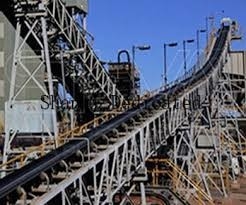 الحزام الناقل في المنجم الصناعي لنقل الطحن الخامات المعدنية الصخور المكسرة