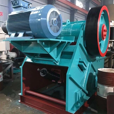 5-1000 طن / ساعة سعة حجر كسارة مع التكنولوجيا المتقدمة و 220V / 380V الجهد